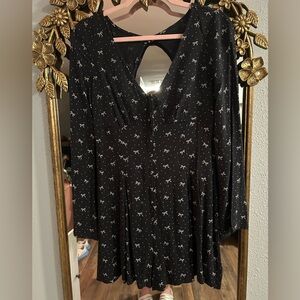 American Eagle Bow Print Black Long-sleeved Onesie - Small